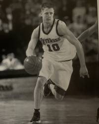 Burns drives upcourt